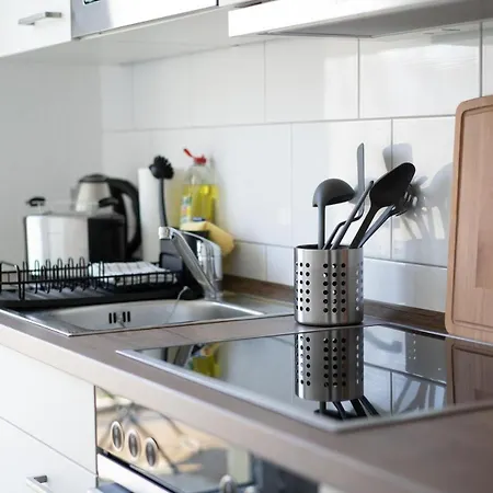 Fullhouse - - Hs46 - 3 Bedrooms - Smarttv Apartment *